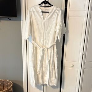 Roller Rabbit White V-Neck Midi Dress